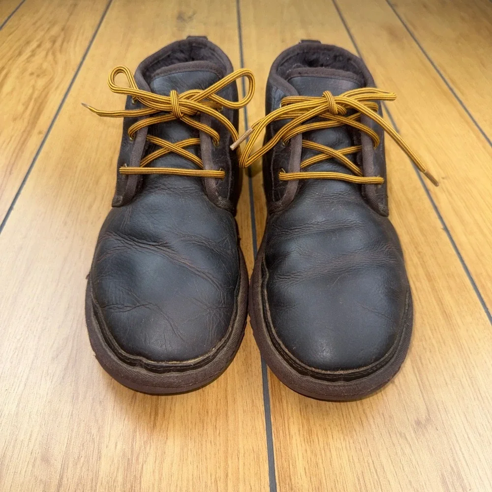 UGG Neumel Leather Boots Stout Brown Mens 11 Chukka Lace Up‎ 1008908